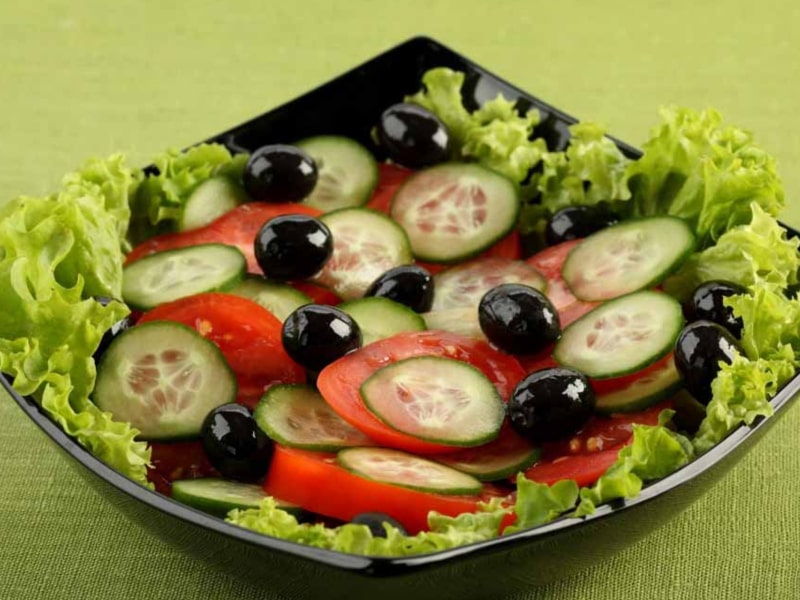 Tomato and Olives Salad